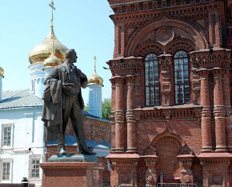 Statue du chanteur d'opéra Fiodor Chaliapine, Kazan, Russie.