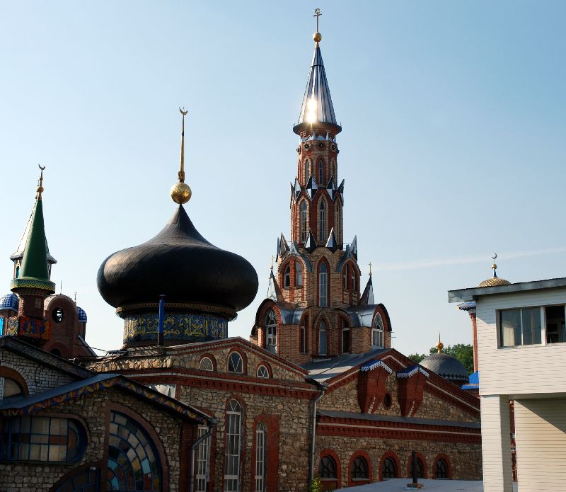 Maison de toutes les religions, Kazan, Russie.