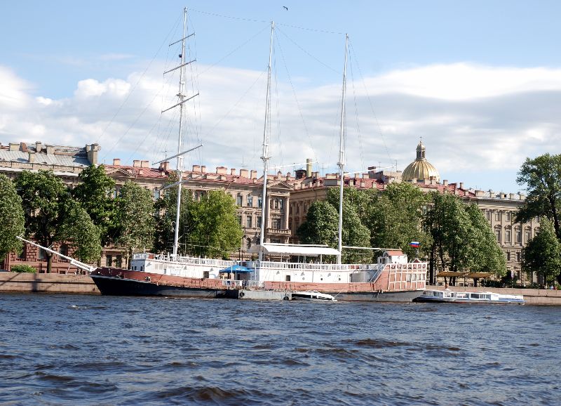 Saint-Pétersbourg vu des canaux de la Neva, Saint-Pétersbourg, Russie.