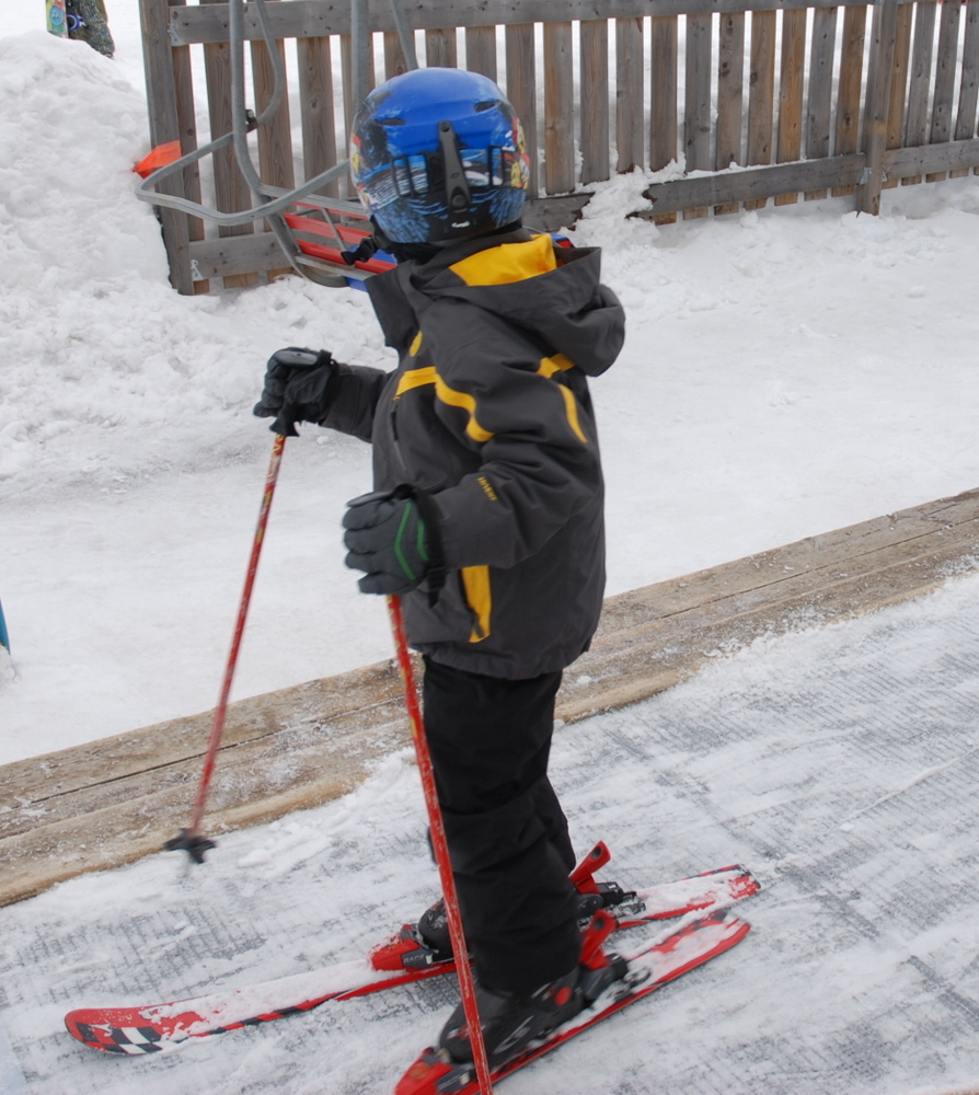 Chloé et Félix en ski.