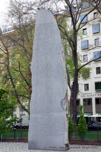 Pierre de la République, Mémorial contre la guerre et le fascisme, Vienne, Autriche