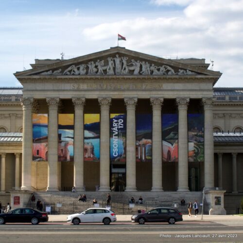 Musée des beaux-arts, place des Héros, Budapest, Hongrie