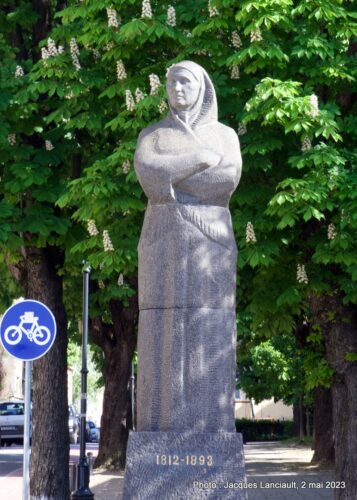 Monument Tonka Toncheva Obretenova, Roussé, Bulgarie